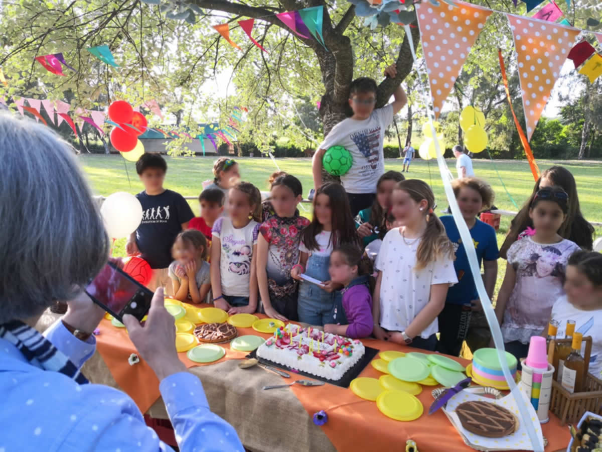 Organizziamo per un minimo di 15 bambini e 15 genitori, feste di compleanno campestri TUTTO-INCLUSO!